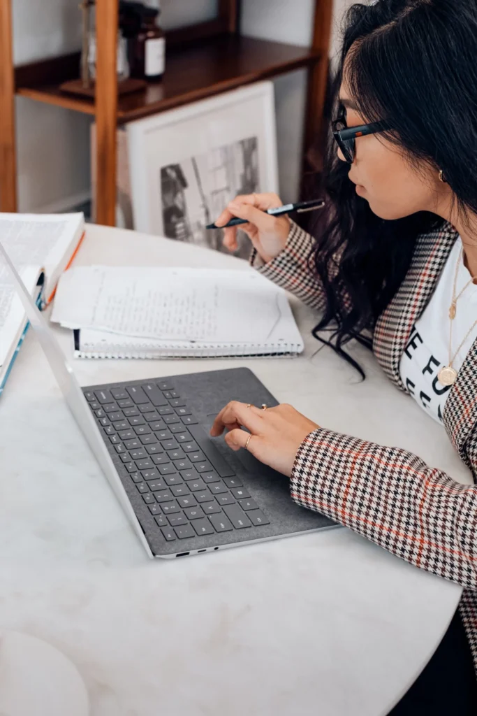 surface-E9NcsvbRVqo-unsplash-scaled